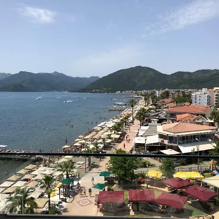 尤努斯酒店 酒店