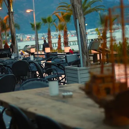Yunus Hotel 3*
